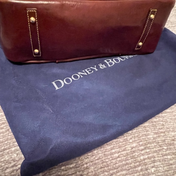 Dooney & Bourke brown leather purse - Picture 3 of 5